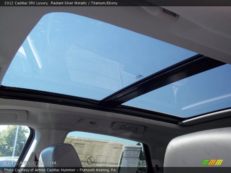 Radiant Silver Metallic / Titanium/Ebony 2012 Cadillac SRX Luxury
