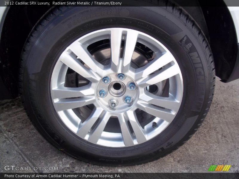 Radiant Silver Metallic / Titanium/Ebony 2012 Cadillac SRX Luxury