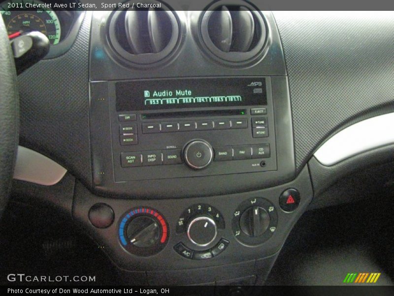 Controls of 2011 Aveo LT Sedan