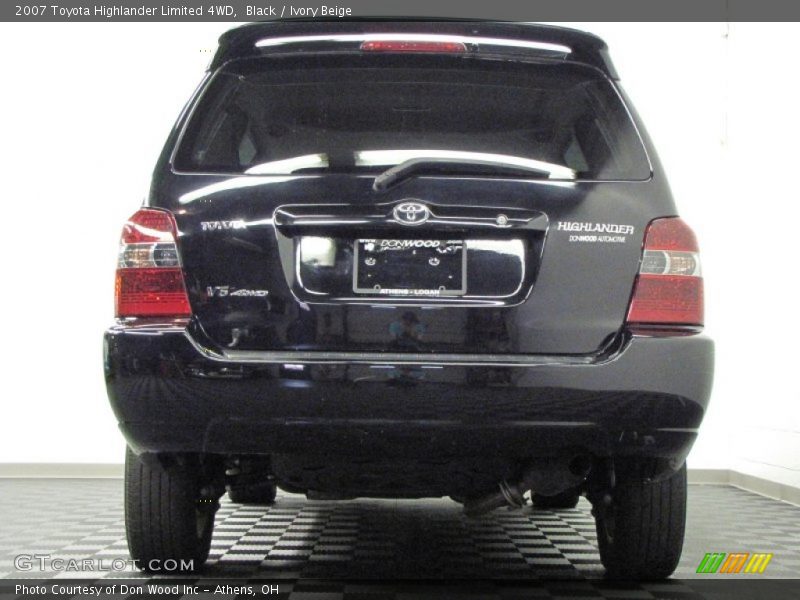 Black / Ivory Beige 2007 Toyota Highlander Limited 4WD