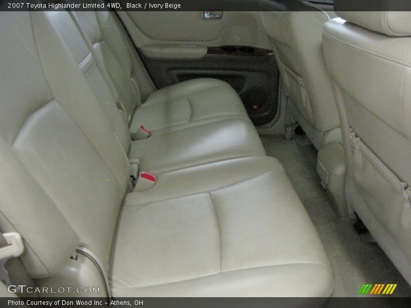 Black / Ivory Beige 2007 Toyota Highlander Limited 4WD