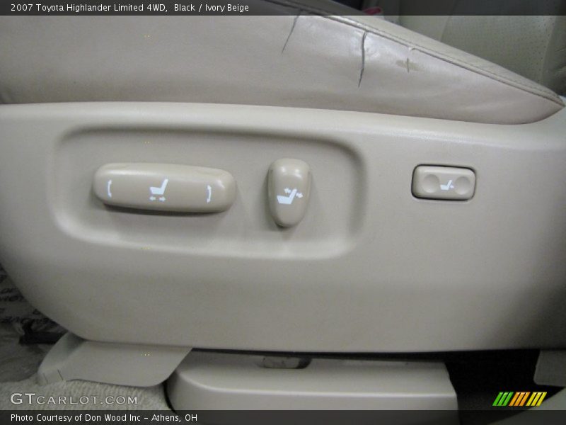 Black / Ivory Beige 2007 Toyota Highlander Limited 4WD