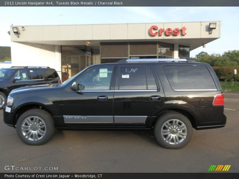 Tuxedo Black Metallic / Charcoal Black 2013 Lincoln Navigator 4x4
