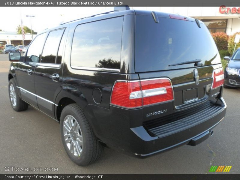 Tuxedo Black Metallic / Charcoal Black 2013 Lincoln Navigator 4x4
