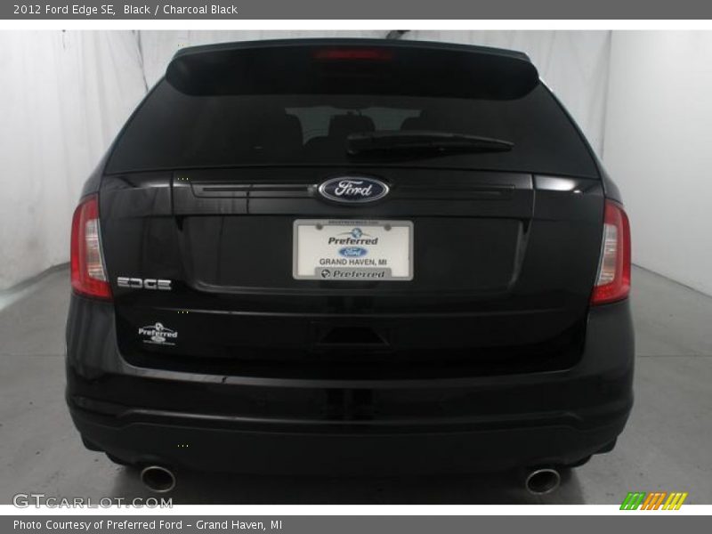 Black / Charcoal Black 2012 Ford Edge SE
