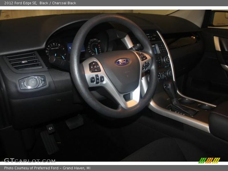 Black / Charcoal Black 2012 Ford Edge SE