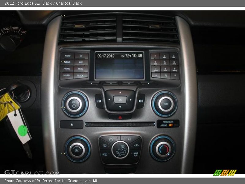 Black / Charcoal Black 2012 Ford Edge SE