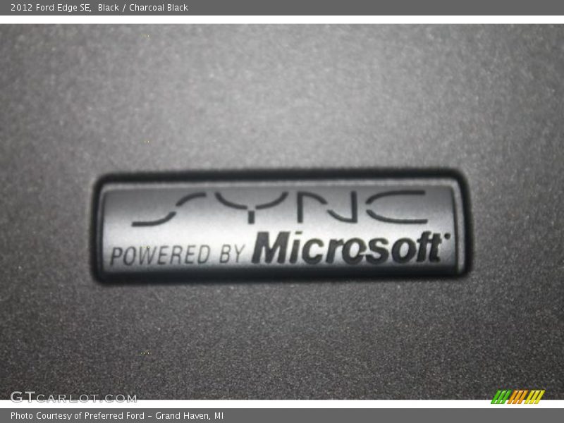 Black / Charcoal Black 2012 Ford Edge SE