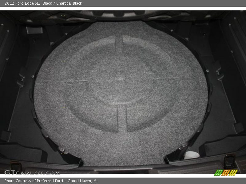 Black / Charcoal Black 2012 Ford Edge SE