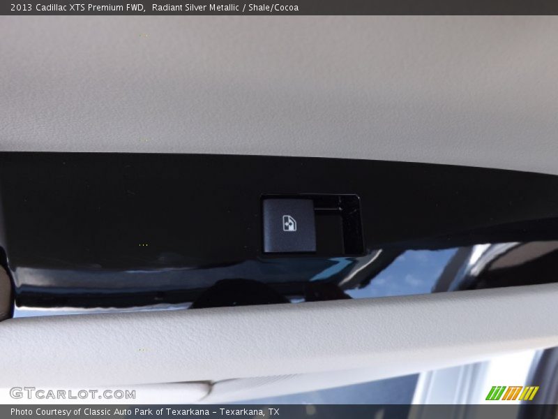 Radiant Silver Metallic / Shale/Cocoa 2013 Cadillac XTS Premium FWD