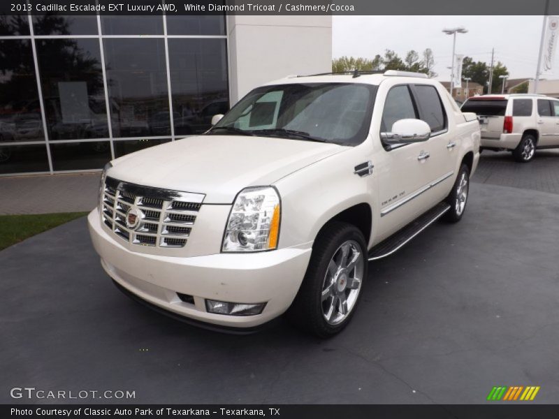 White Diamond Tricoat / Cashmere/Cocoa 2013 Cadillac Escalade EXT Luxury AWD