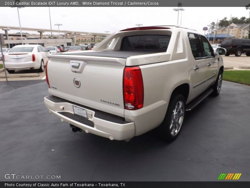 White Diamond Tricoat / Cashmere/Cocoa 2013 Cadillac Escalade EXT Luxury AWD