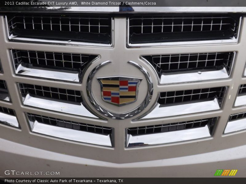 White Diamond Tricoat / Cashmere/Cocoa 2013 Cadillac Escalade EXT Luxury AWD