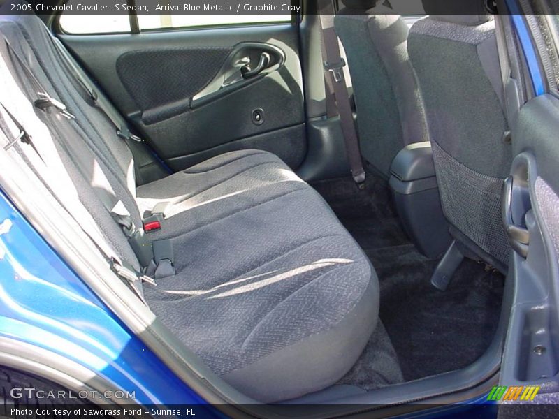 Arrival Blue Metallic / Graphite Gray 2005 Chevrolet Cavalier LS Sedan