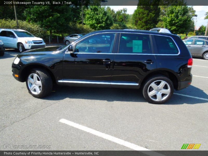 Black / Teak 2006 Volkswagen Touareg V8