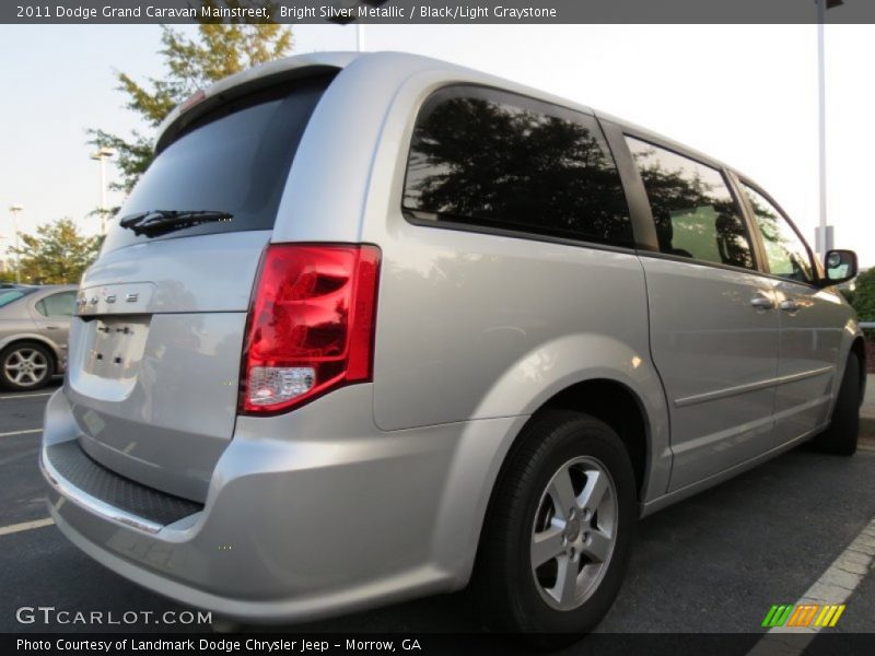 Bright Silver Metallic / Black/Light Graystone 2011 Dodge Grand Caravan Mainstreet