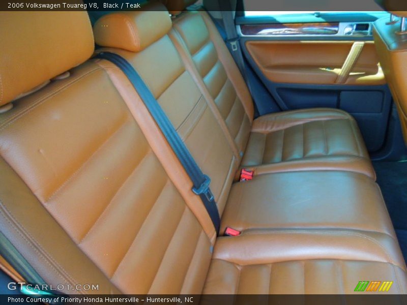 Black / Teak 2006 Volkswagen Touareg V8