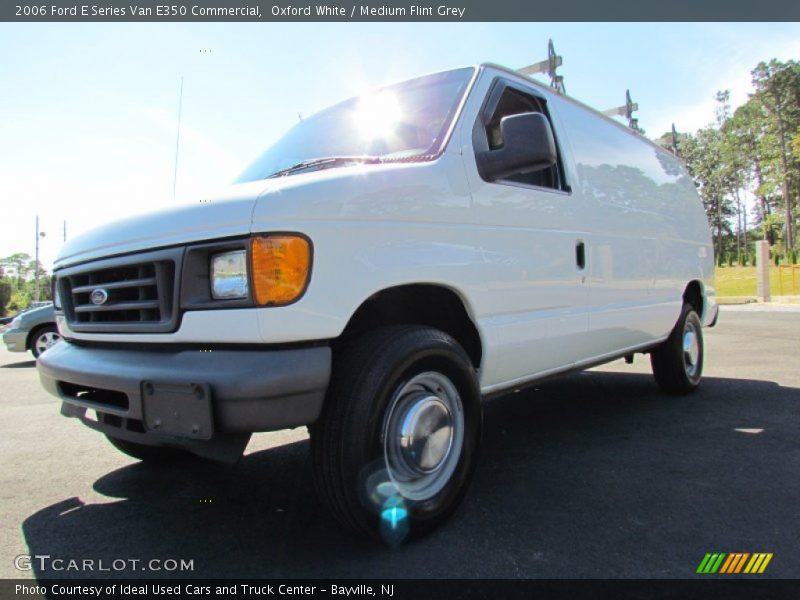 Oxford White / Medium Flint Grey 2006 Ford E Series Van E350 Commercial
