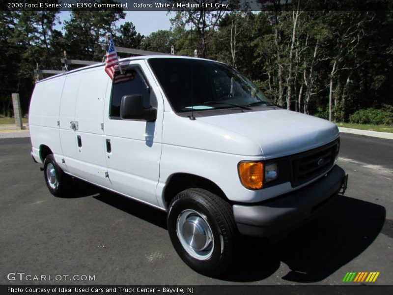 Oxford White / Medium Flint Grey 2006 Ford E Series Van E350 Commercial