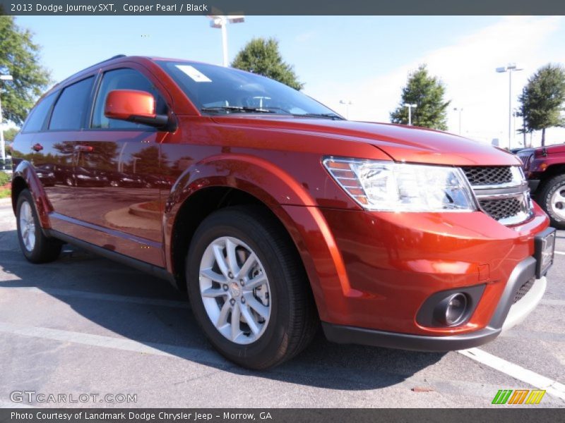 Front 3/4 View of 2013 Journey SXT