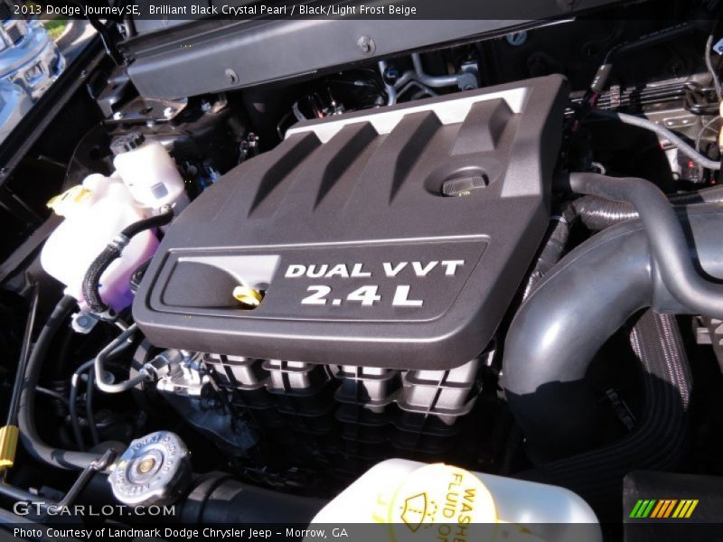 Brilliant Black Crystal Pearl / Black/Light Frost Beige 2013 Dodge Journey SE