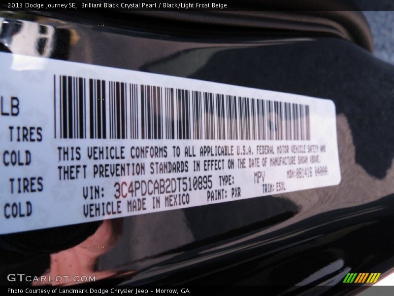 Brilliant Black Crystal Pearl / Black/Light Frost Beige 2013 Dodge Journey SE