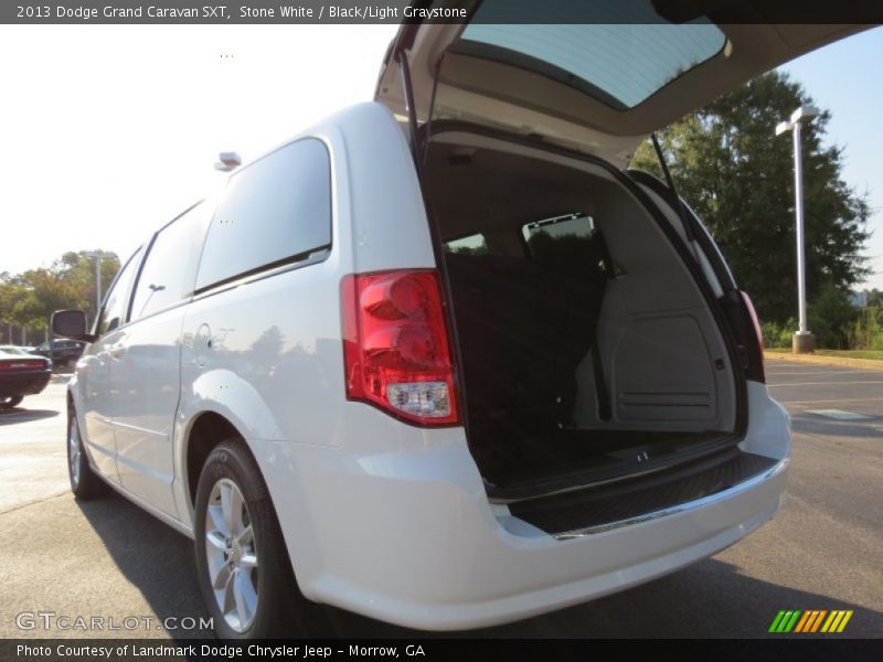 Stone White / Black/Light Graystone 2013 Dodge Grand Caravan SXT