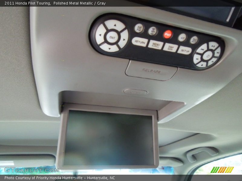 Polished Metal Metallic / Gray 2011 Honda Pilot Touring