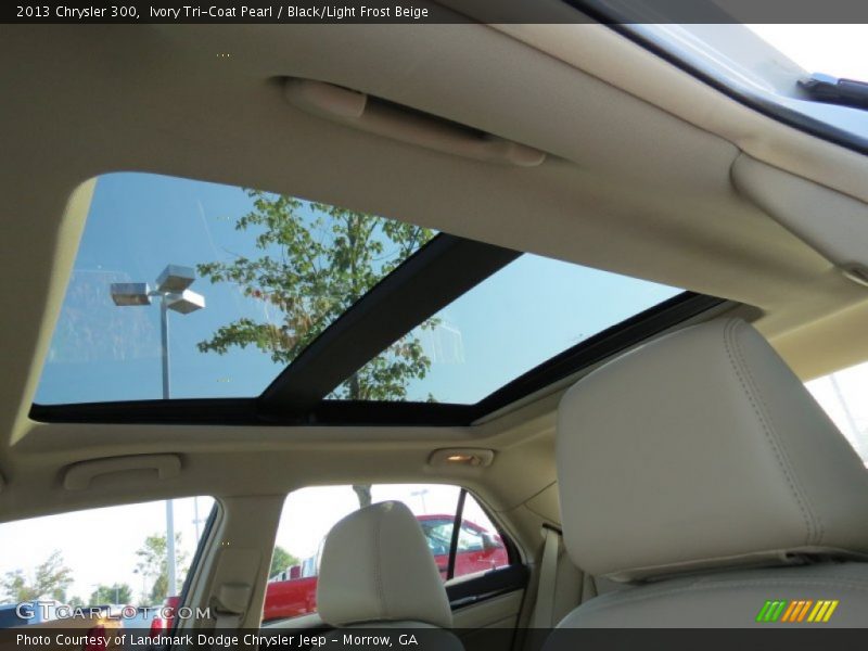 Ivory Tri-Coat Pearl / Black/Light Frost Beige 2013 Chrysler 300