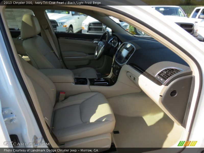 Ivory Tri-Coat Pearl / Black/Light Frost Beige 2013 Chrysler 300