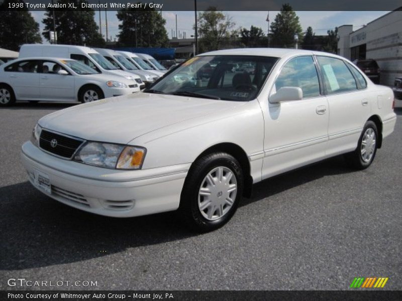 Diamond White Pearl / Gray 1998 Toyota Avalon XL