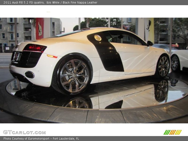 Ibis White / Black Fine Nappa Leather 2011 Audi R8 5.2 FSI quattro
