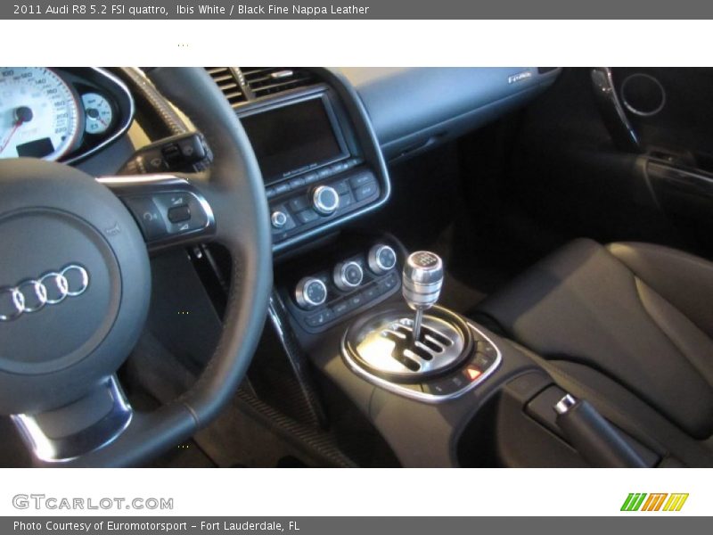 Ibis White / Black Fine Nappa Leather 2011 Audi R8 5.2 FSI quattro