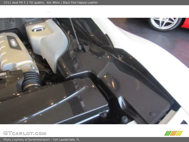 Ibis White / Black Fine Nappa Leather 2011 Audi R8 5.2 FSI quattro