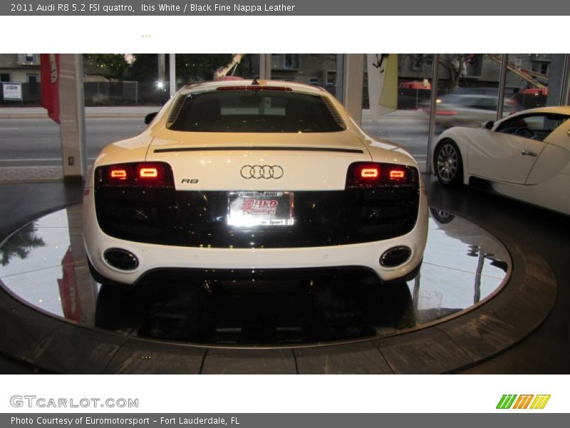 Ibis White / Black Fine Nappa Leather 2011 Audi R8 5.2 FSI quattro