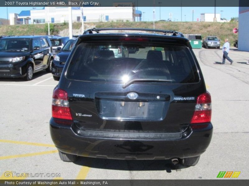 Black / Ash Gray 2007 Toyota Highlander V6 4WD