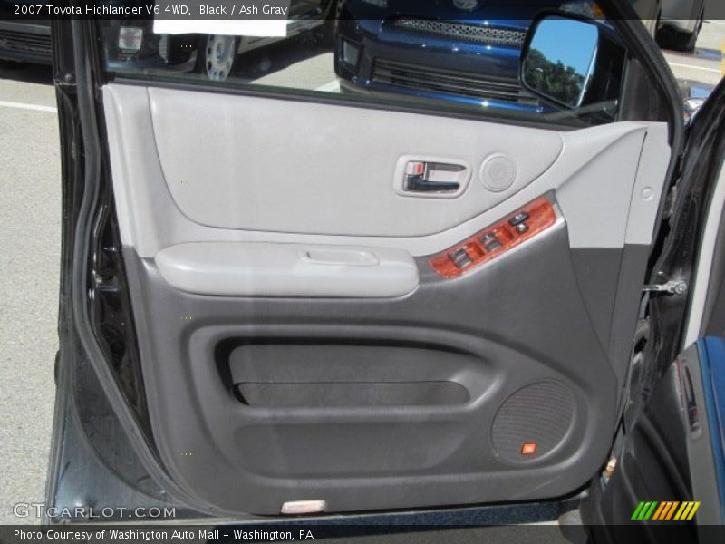 Black / Ash Gray 2007 Toyota Highlander V6 4WD