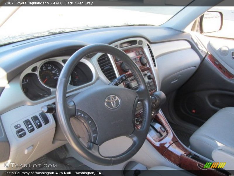 Black / Ash Gray 2007 Toyota Highlander V6 4WD
