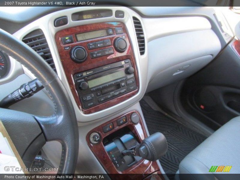 Black / Ash Gray 2007 Toyota Highlander V6 4WD