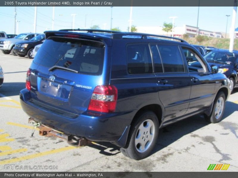 Indigo Ink Pearl / Gray 2005 Toyota Highlander Limited 4WD