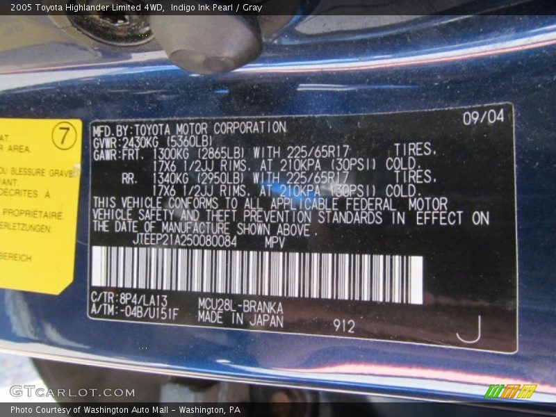 Indigo Ink Pearl / Gray 2005 Toyota Highlander Limited 4WD