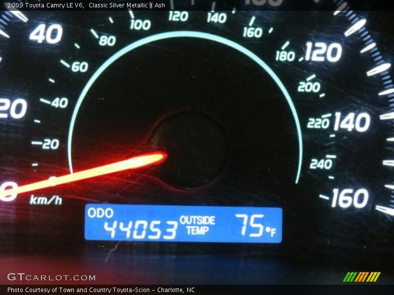 Classic Silver Metallic / Ash 2009 Toyota Camry LE V6