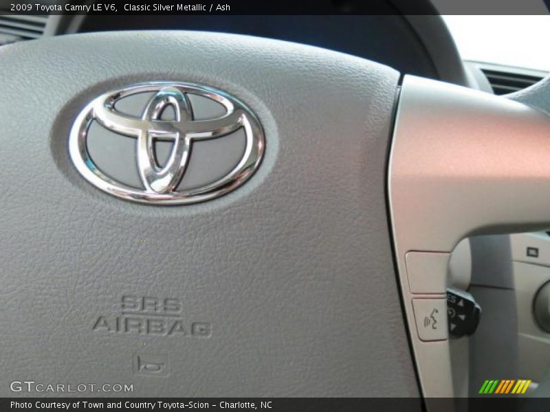Classic Silver Metallic / Ash 2009 Toyota Camry LE V6