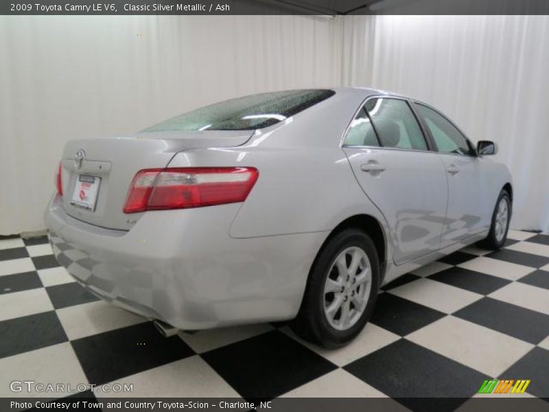 Classic Silver Metallic / Ash 2009 Toyota Camry LE V6