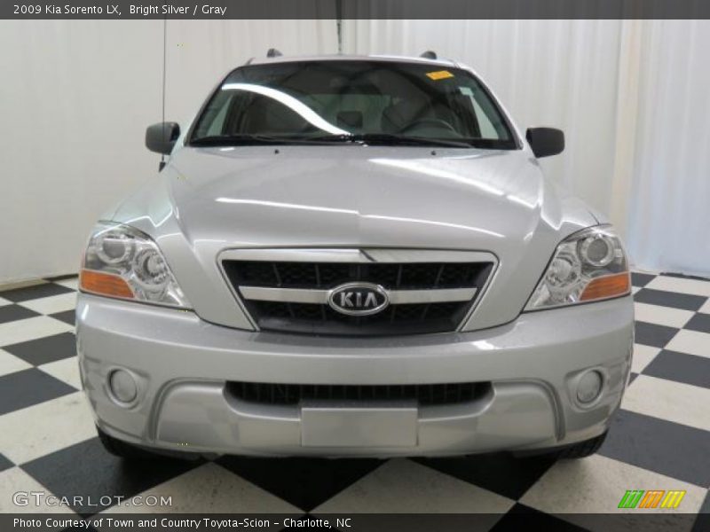 Bright Silver / Gray 2009 Kia Sorento LX
