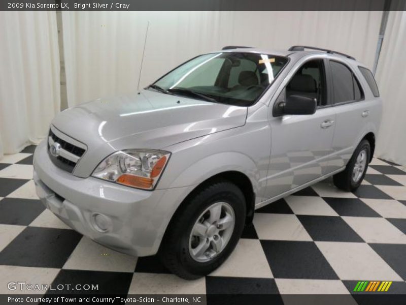 Bright Silver / Gray 2009 Kia Sorento LX
