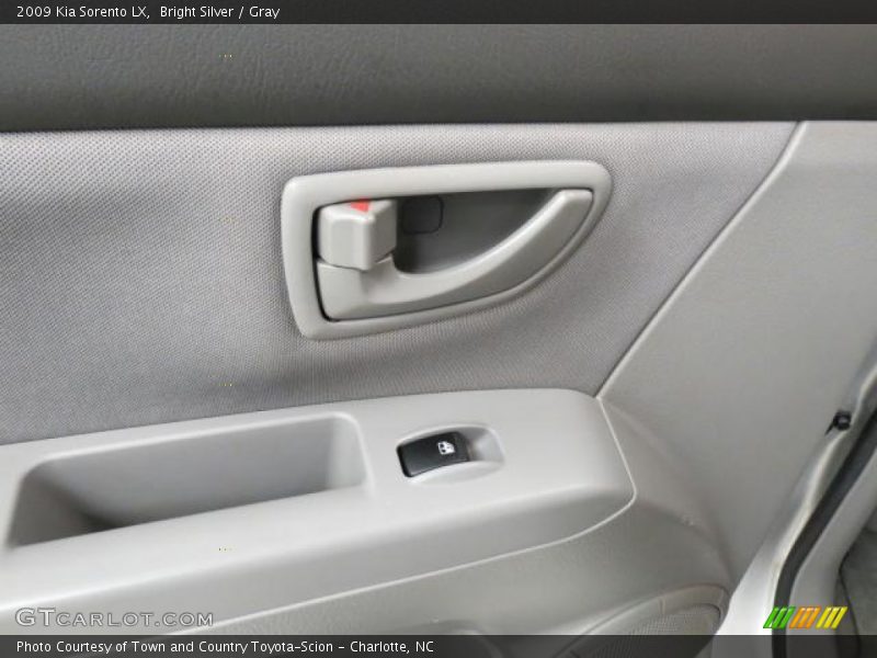Bright Silver / Gray 2009 Kia Sorento LX