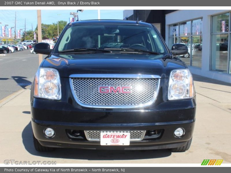 Onyx Black / Ebony Black 2007 GMC Yukon Denali AWD