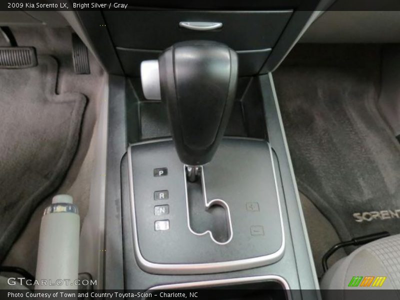 Bright Silver / Gray 2009 Kia Sorento LX