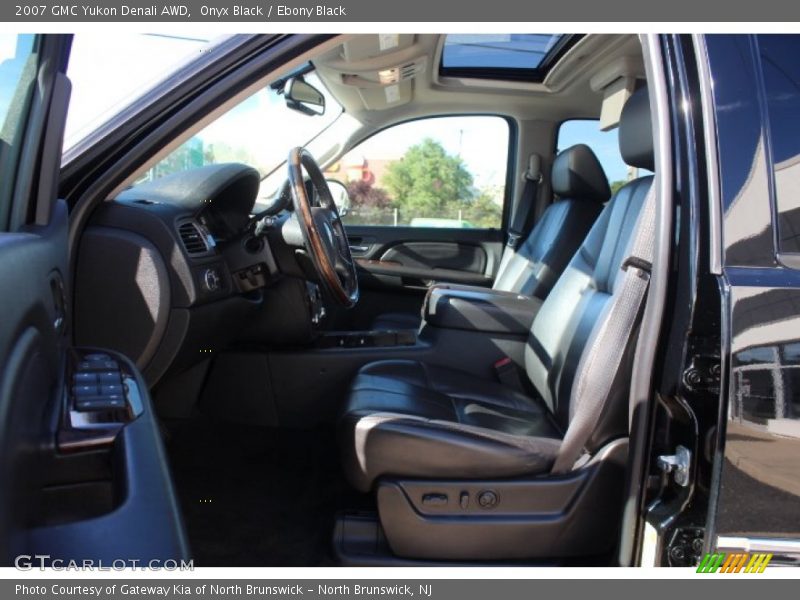 Onyx Black / Ebony Black 2007 GMC Yukon Denali AWD